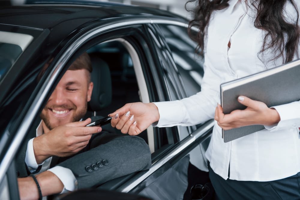 Locação de veículos: como funciona e vale a pena? 2 IPVA de carro alugado